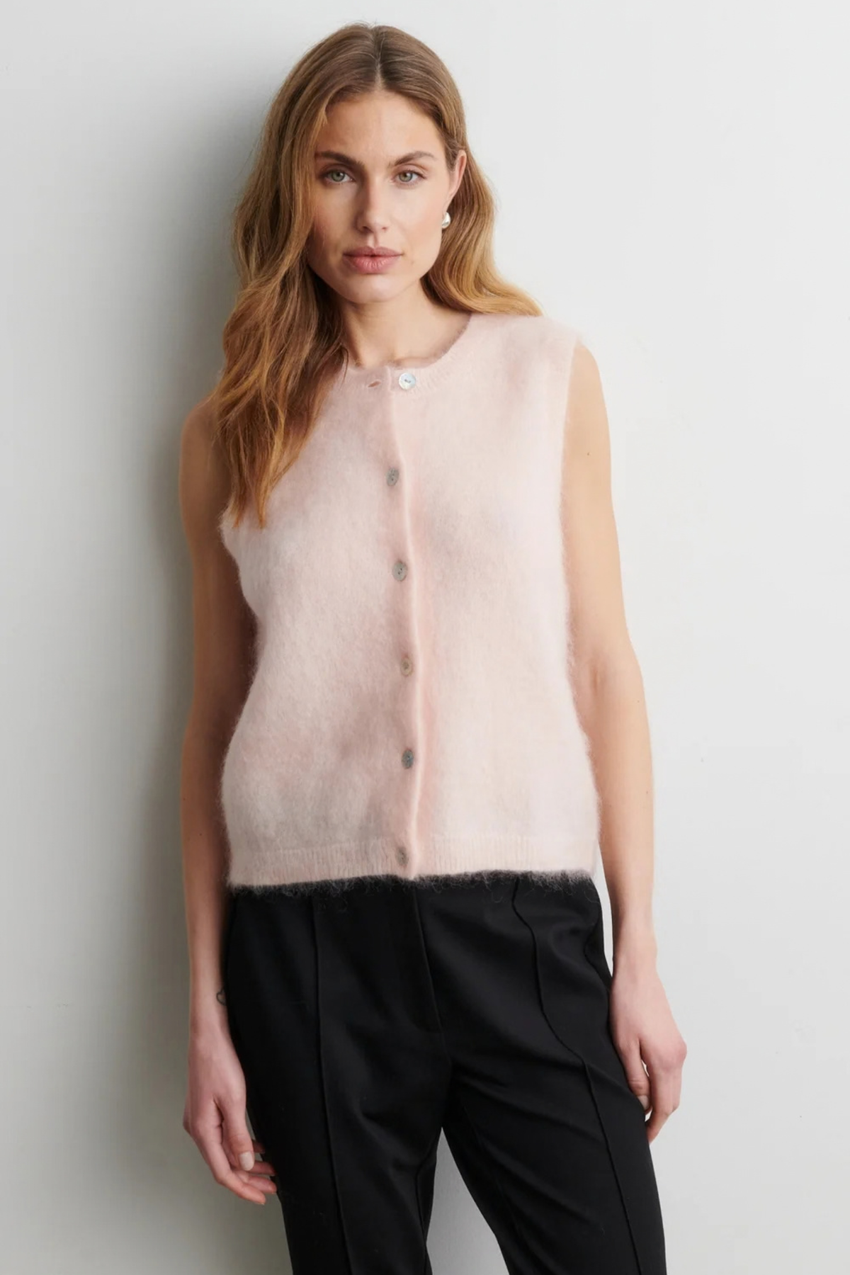 GILET BOUTONNÉ EN MAILLE BROOK - ROSE PÂLE