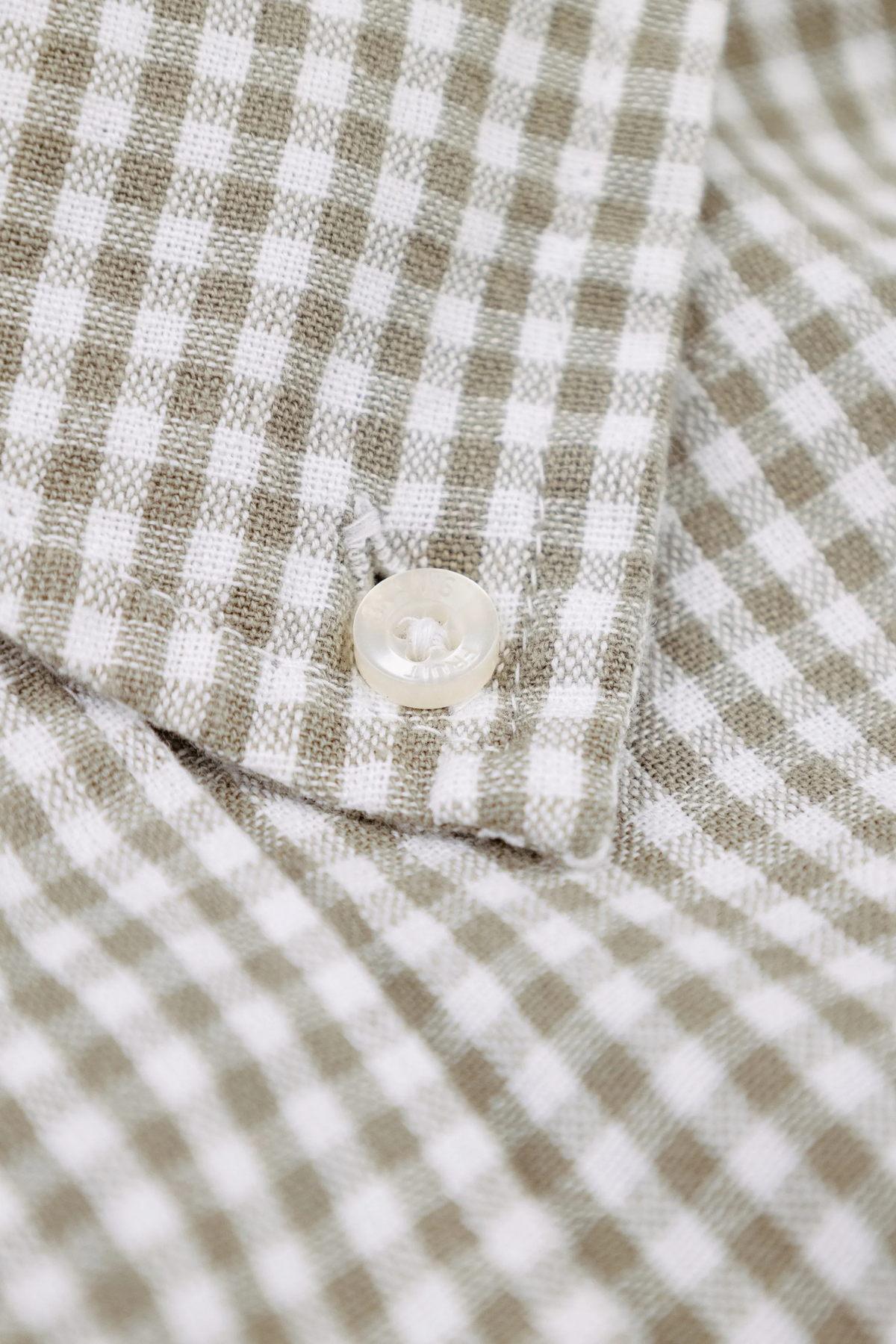 DISTRESSED FARMER'S LS SHIRT - OLIVE GREEN