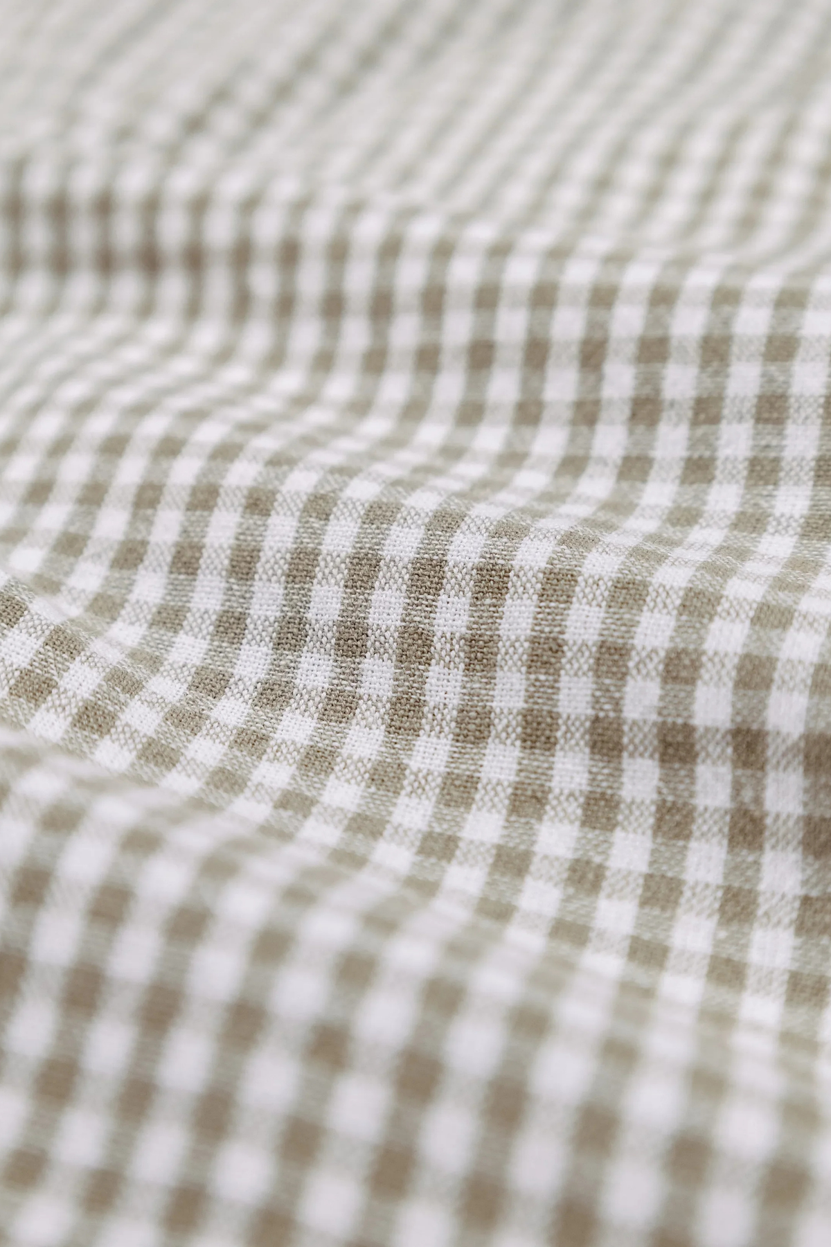 DISTRESSED FARMER'S LS SHIRT - OLIVE GREEN