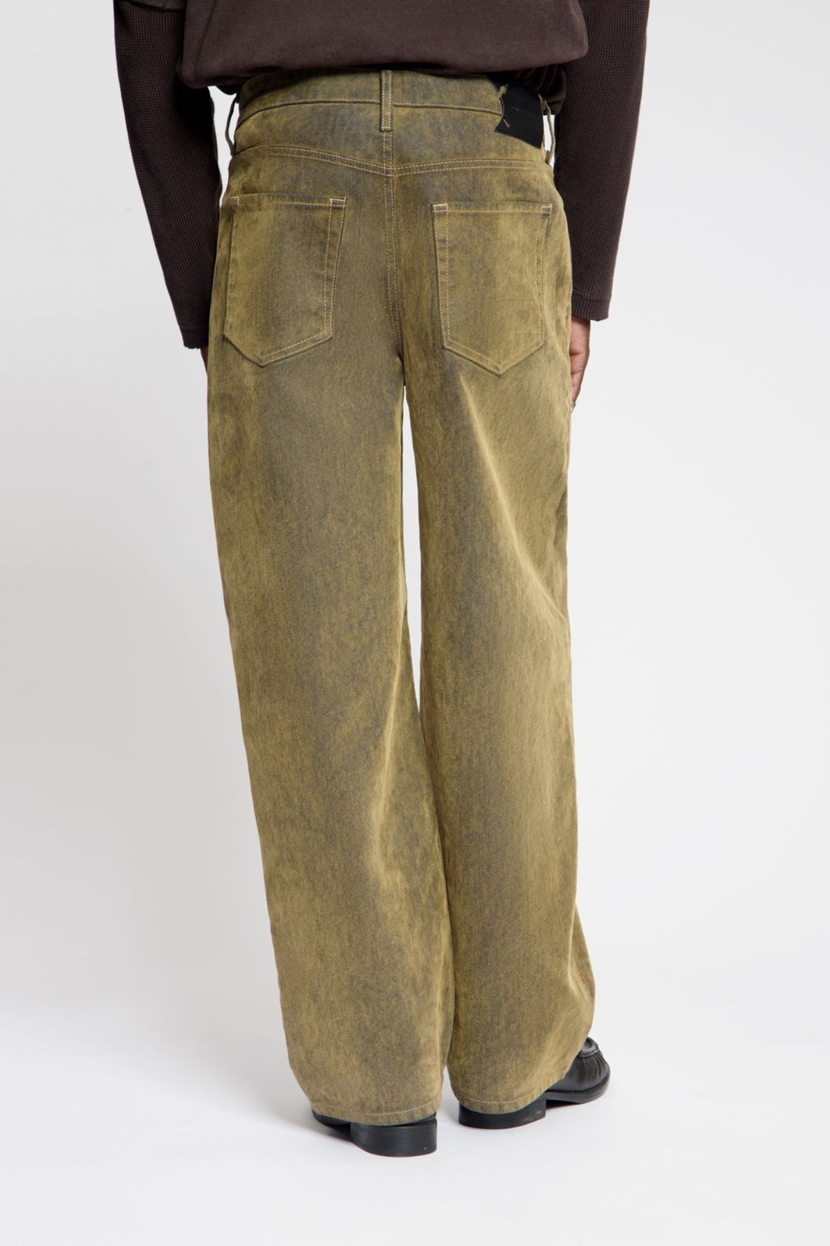 VELVET SHIELD OVERSIZED JEANS - BROWN