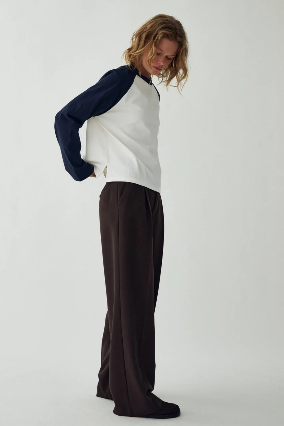 NIKKIE TOP - WHITE NAVY COMBO