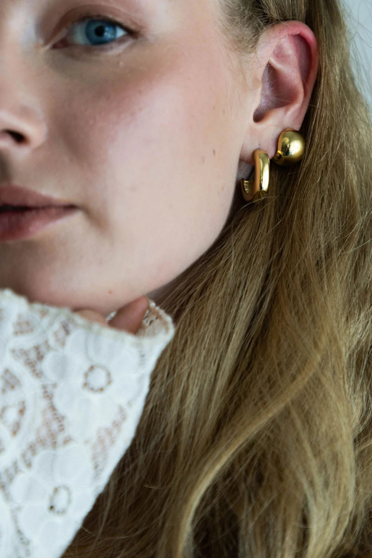 BOUCLES D'OREILLES FILOU - DORÉ