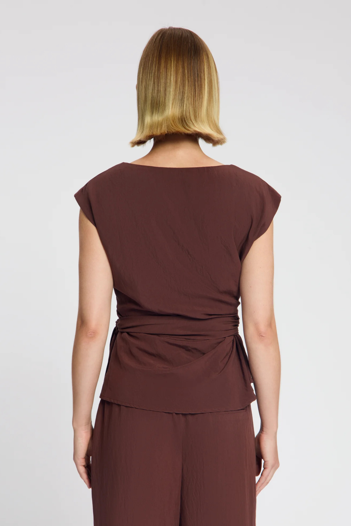 MADDIE TIE-TOP - BORDEAUX