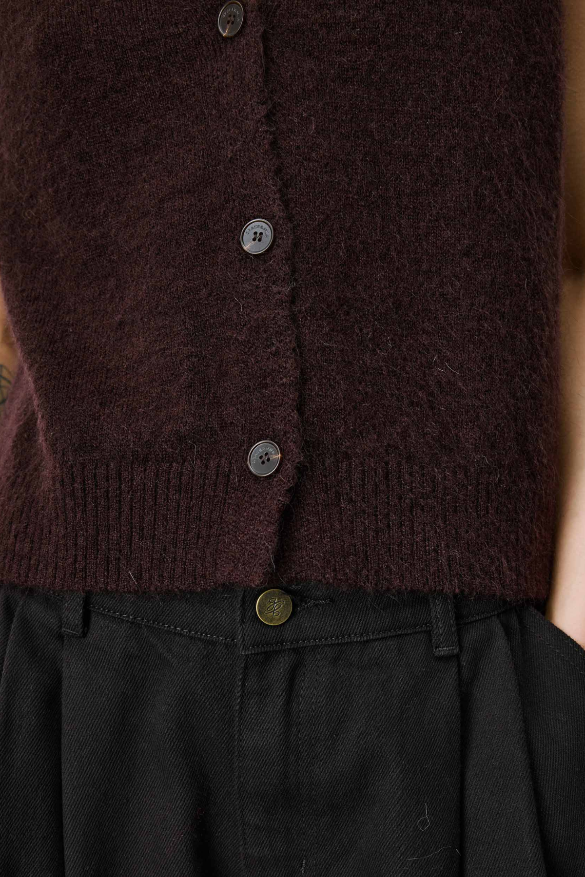 NARS CARDIGAN - CHOCOLAT