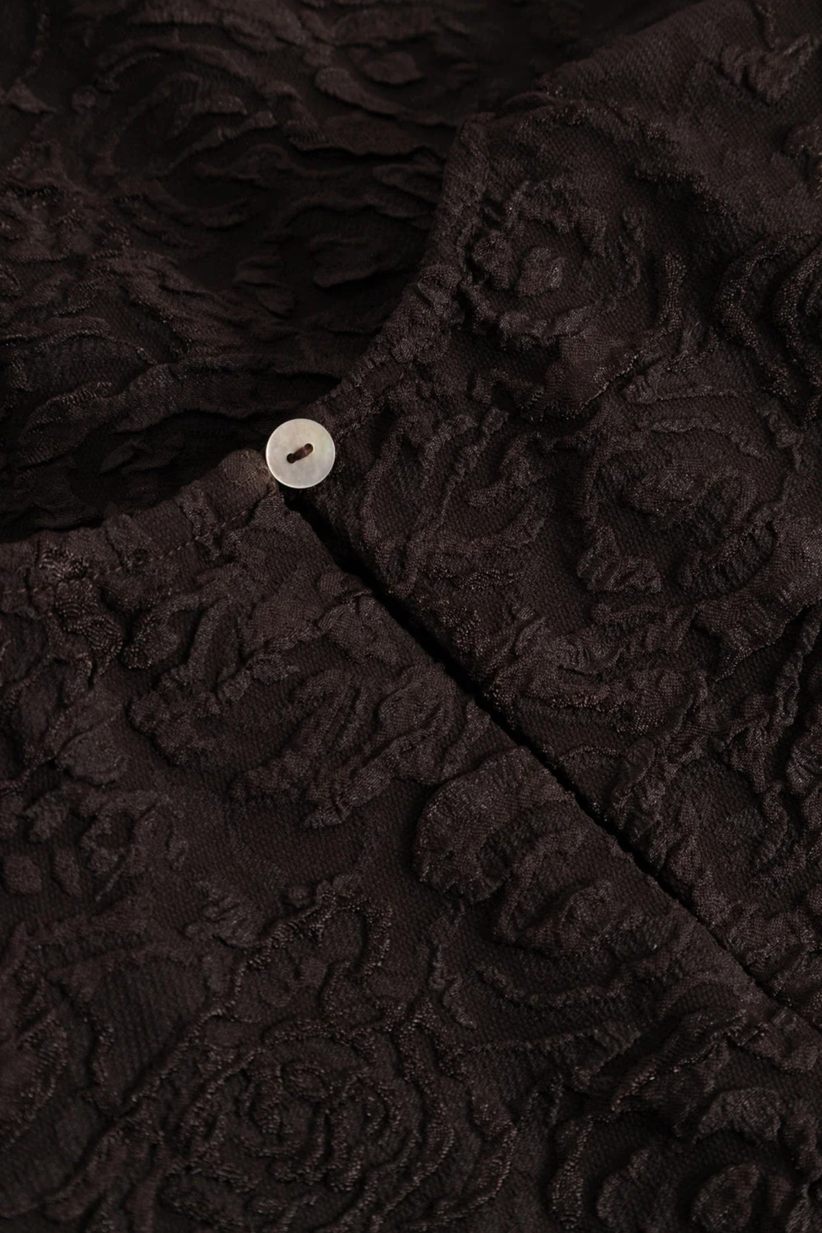 SHELLY BLOUSE - CHOCOLATE