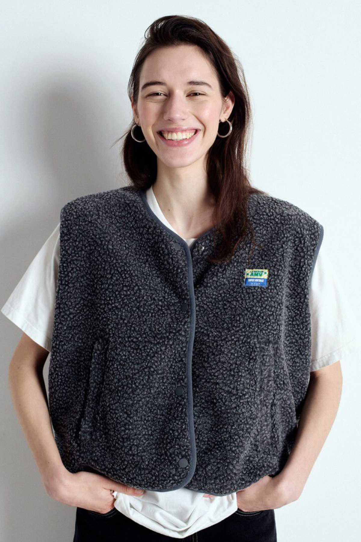 HOKTOWN SLEEVELEES JACKET - CHARCOAL MELANGE