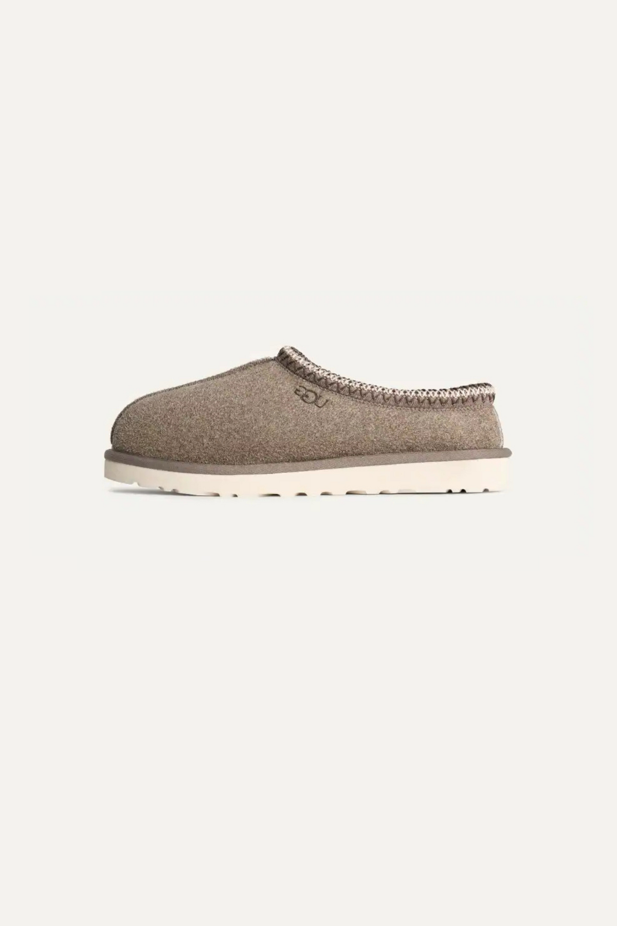 UGG man tasman shaggy suede in smoke plume. Side view