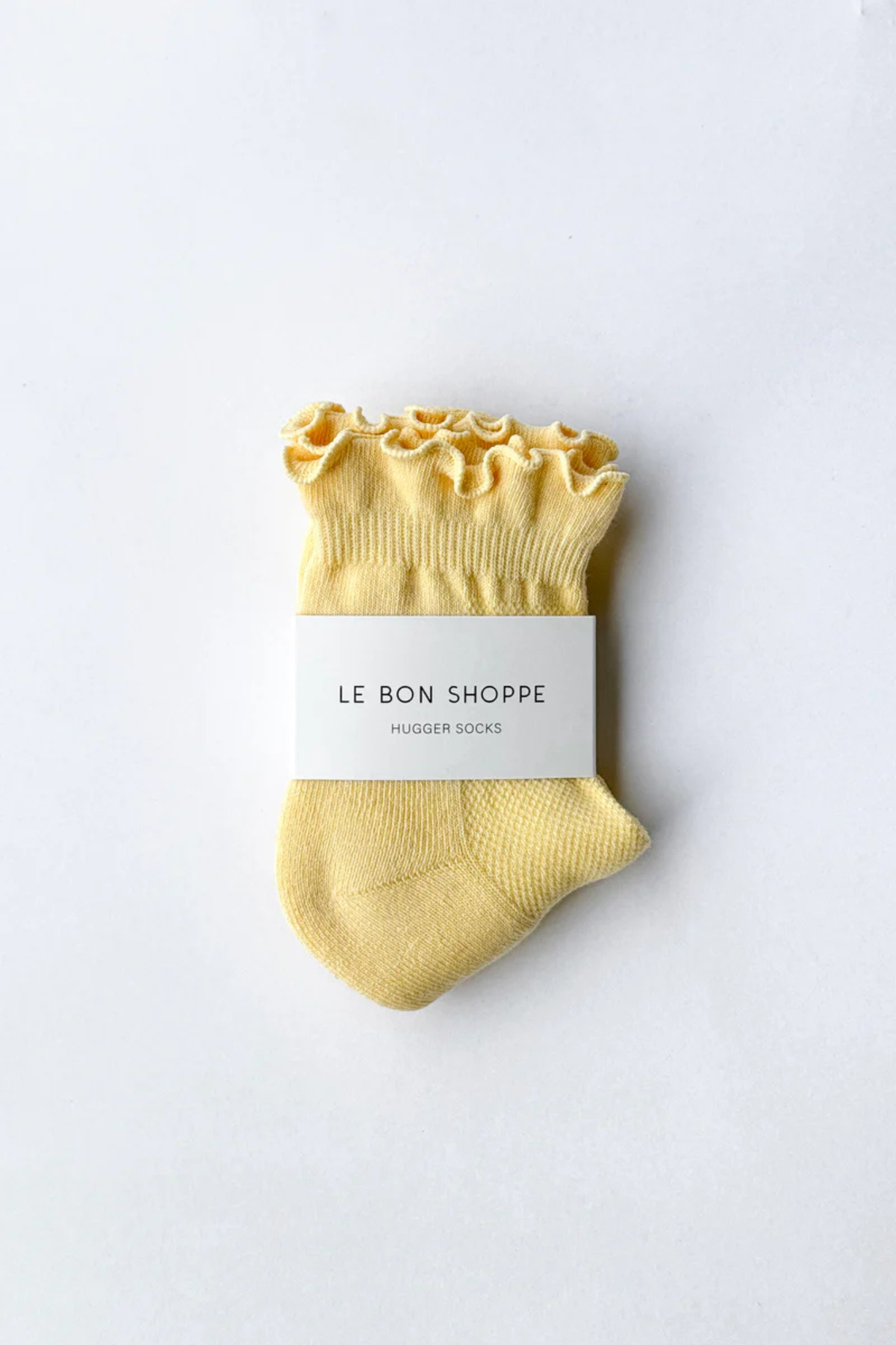 RUFFLED HUGGER CREW SOCKS - BANANA CREAM/RED