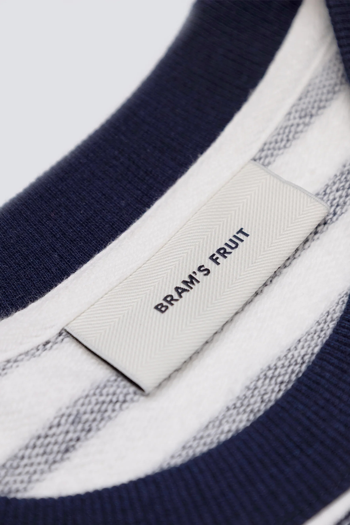 VARSITY STRIPED LONGSLEEVE - NAVY