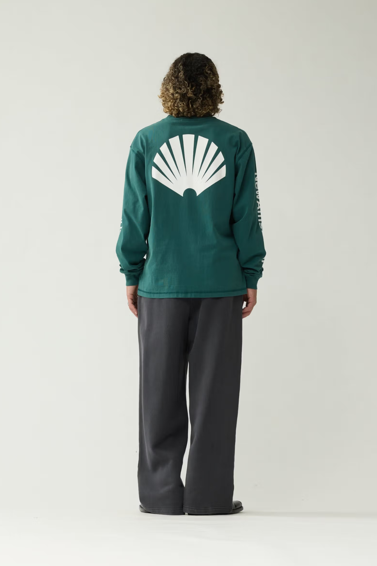 LOGO LONGSLEEVE T-SHIRT - BOTTLE GREEN/WHITE