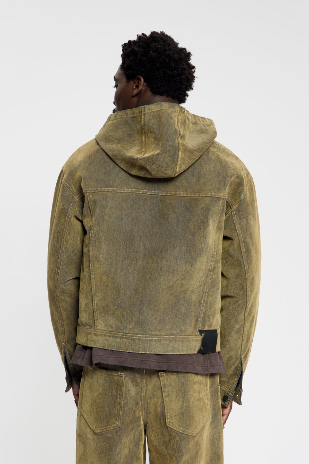 VELVET SHIELD DENIM JACKET - BRUIN