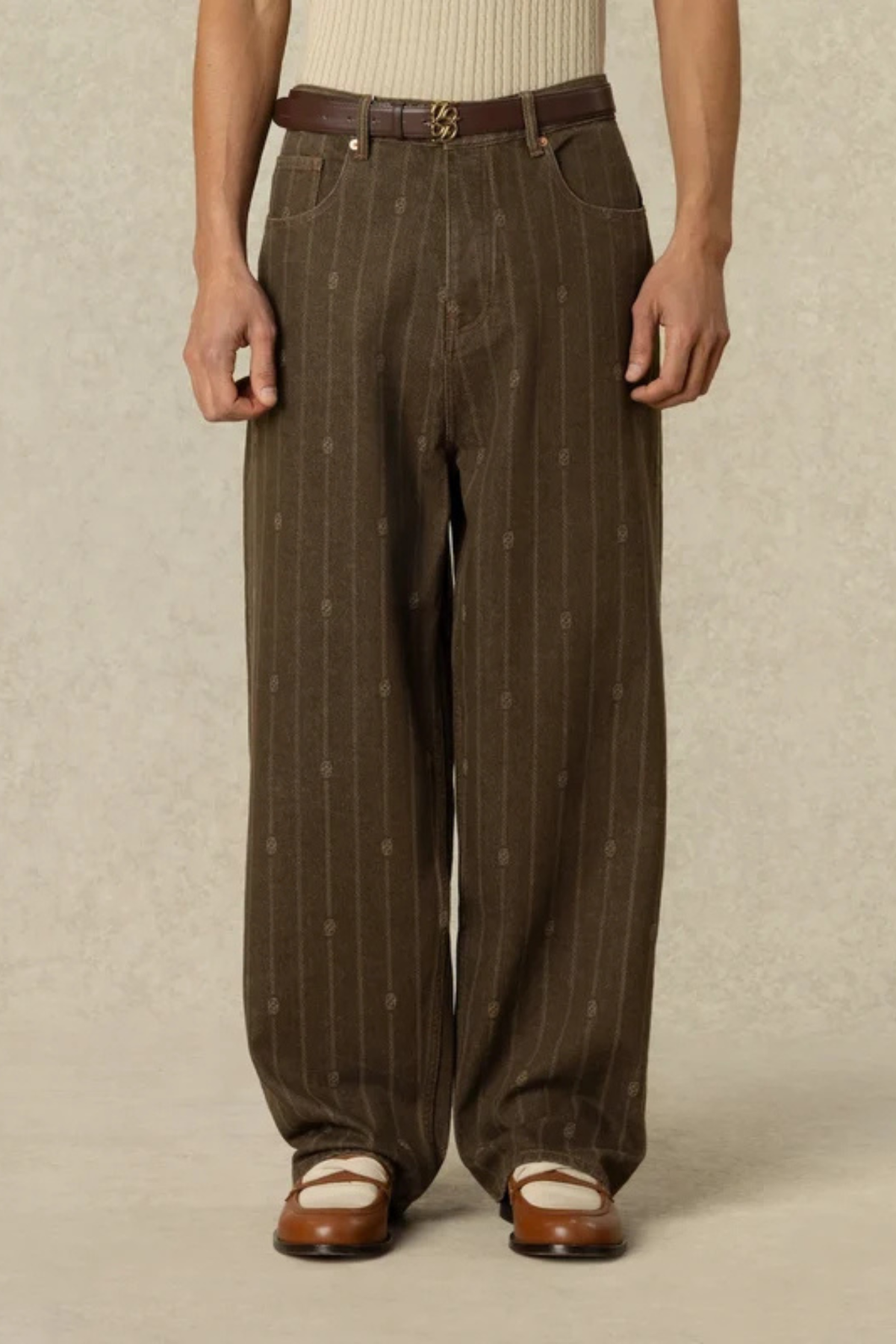 MONOGRAM BAGGY JEANS - BROWN