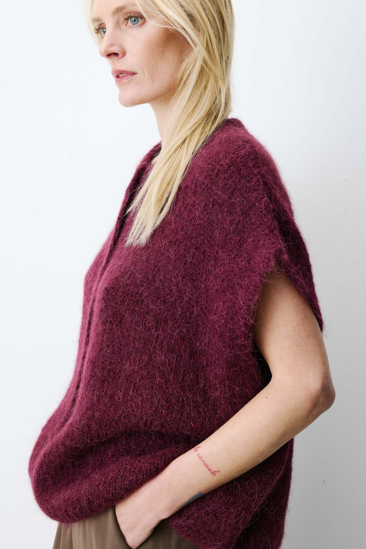 ADDISON VEST - AUBERGINE