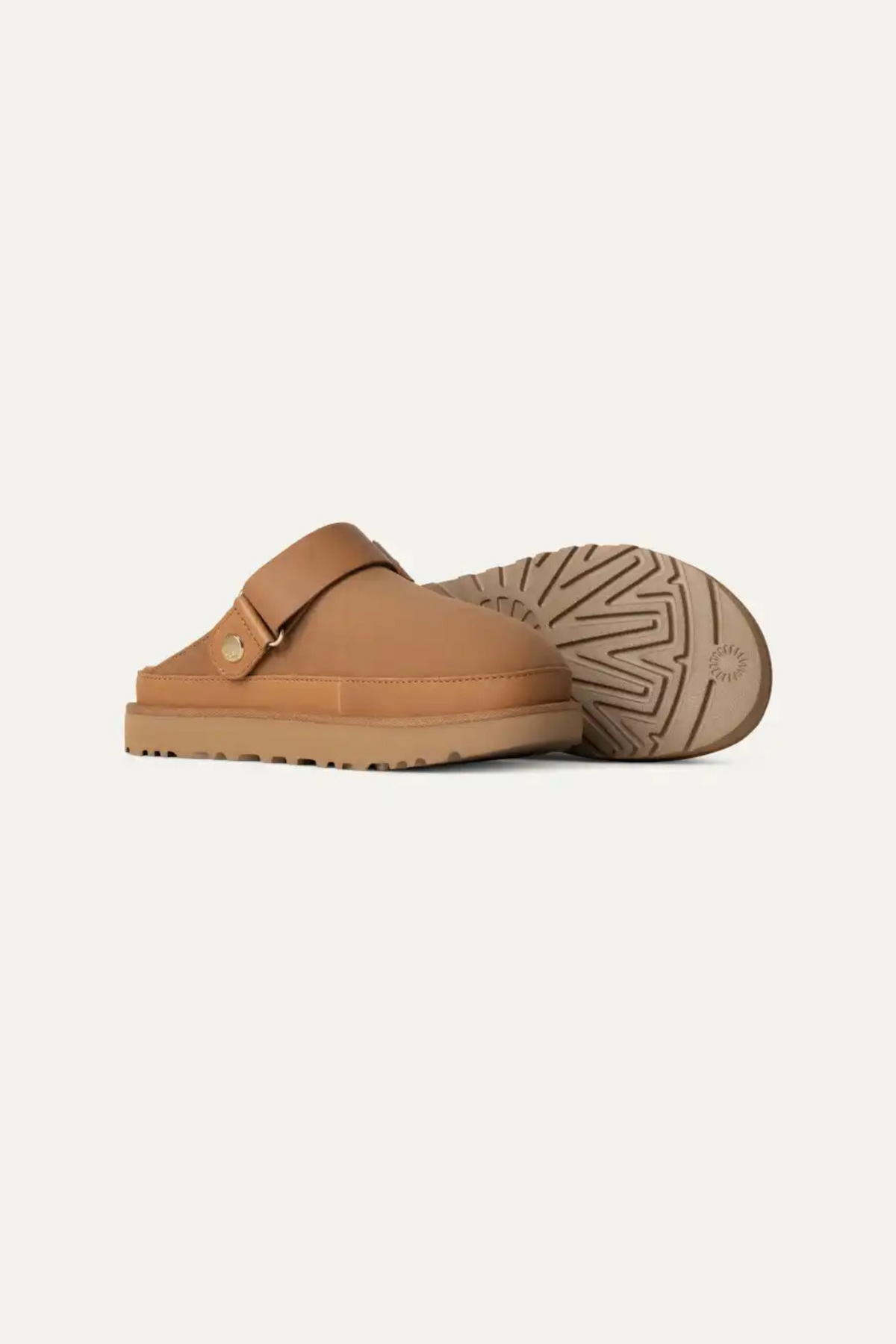 UGG women goldenstar villa clog in chestnut. Side view