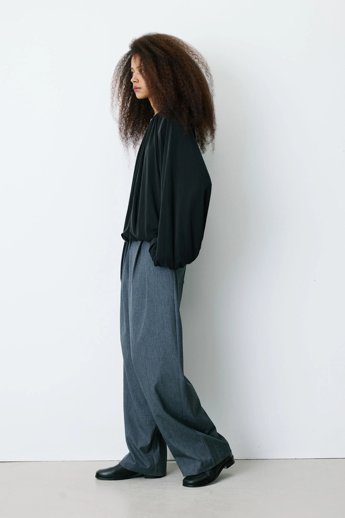 BARBARA BLOUSE - ZWART