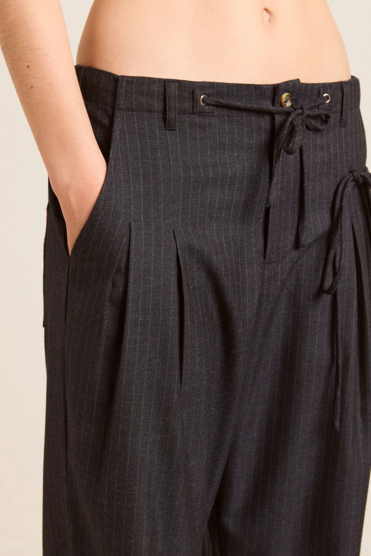 TATIANNA PANTS - PINSTRIPE
