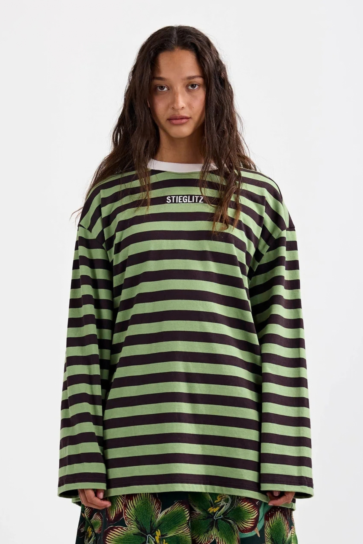 DONNA WIDE SKATE LONGSLEEVE T-SHIRT - GREEN